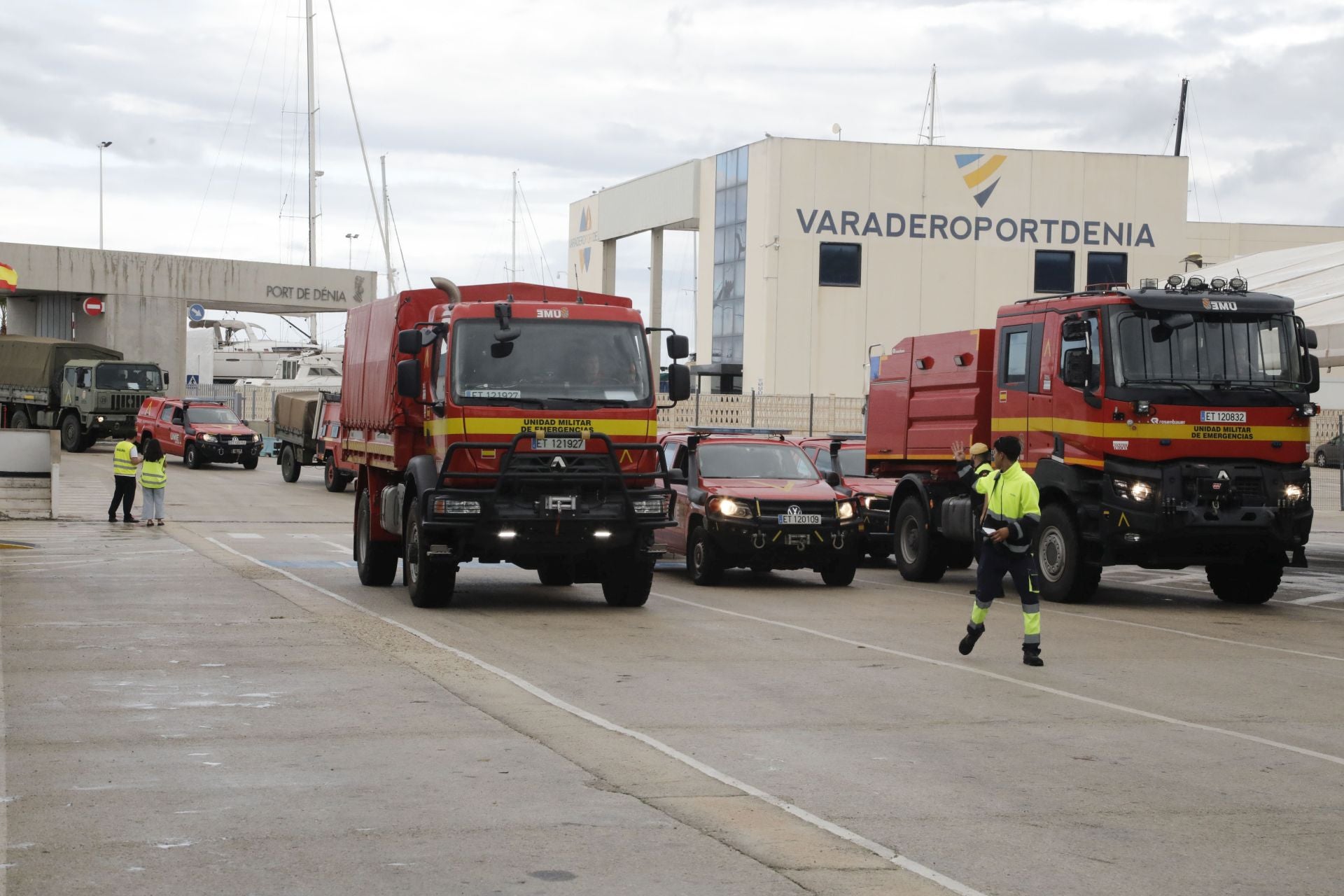 La UME embarca en el norte de Alicante rumbo a Ibiza para afrontar las graves inundaciones