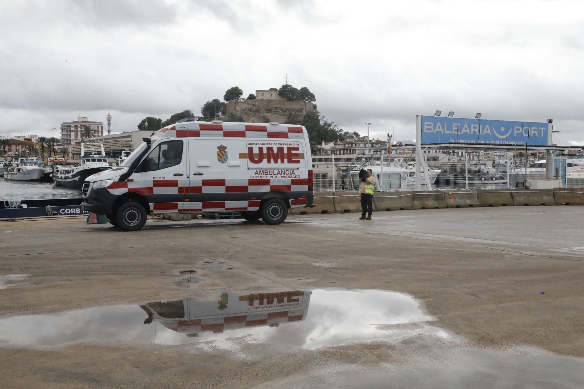 La UME embarca en el norte de Alicante rumbo a Ibiza para afrontar las graves inundaciones