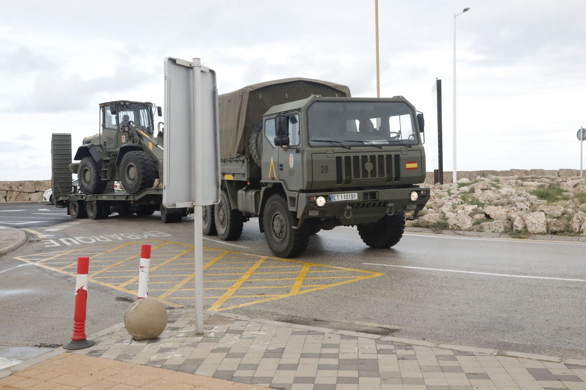 La UME embarca en el norte de Alicante rumbo a Ibiza para afrontar las graves inundaciones