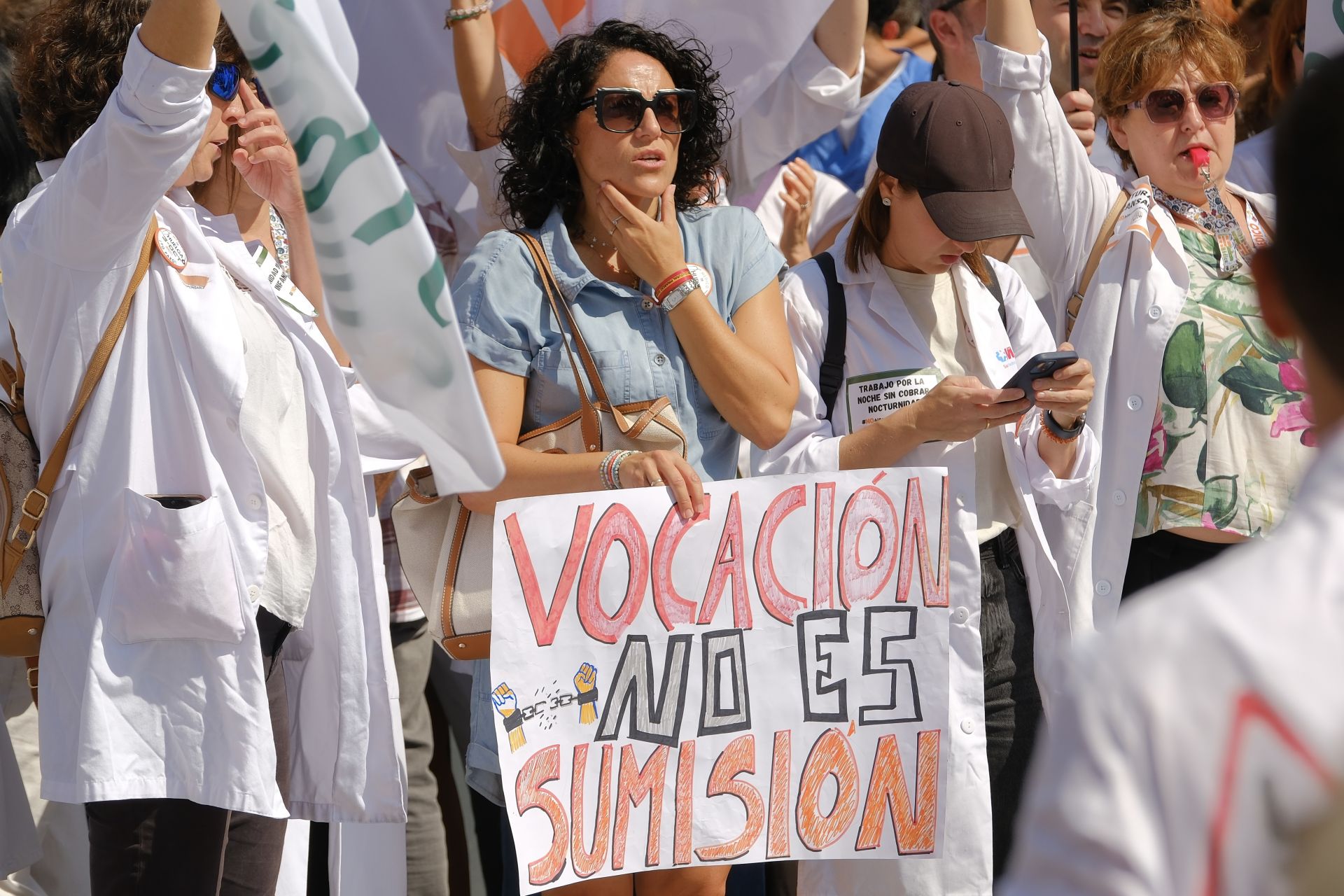 Los médicos de Alicante secundan la huelga nacional contra el estatuto marco y la «sobreexplotación»