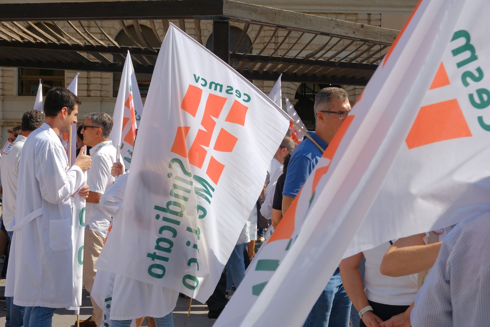 Los médicos de Alicante secundan la huelga nacional contra el estatuto marco y la «sobreexplotación»