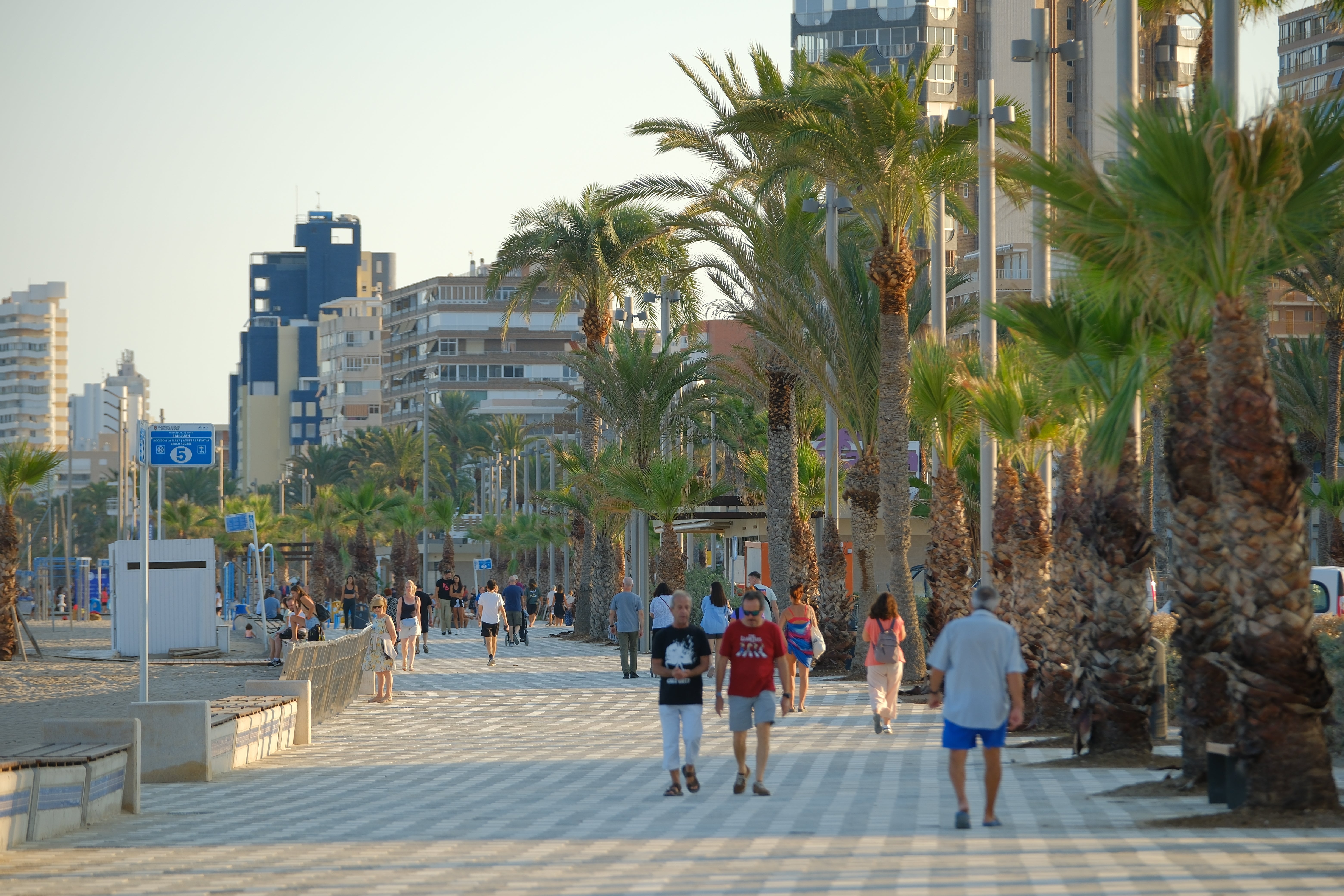 Imagen secundaria 2 - El nuevo paseo de la avenida de Niza.