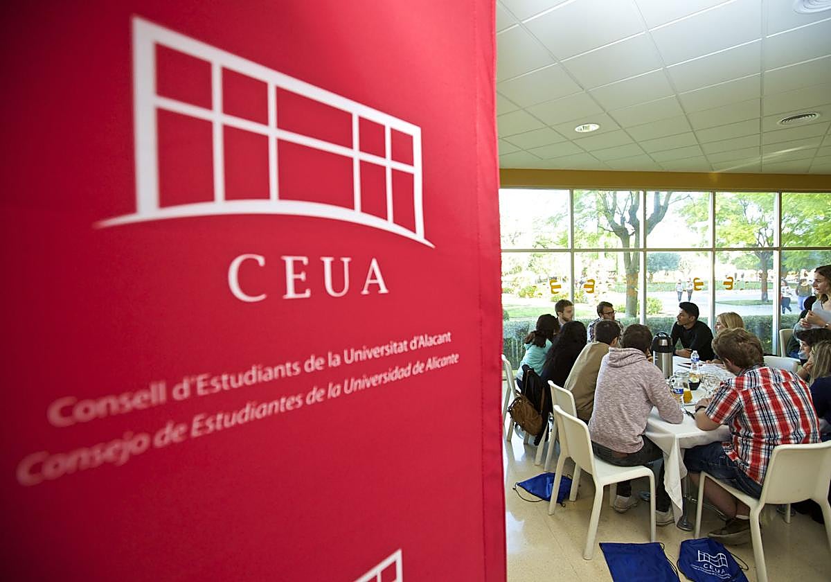 Student Council event in one of the wings of Social Club 2.