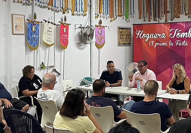 Reunión de las hogueras del Sector Norte con la Federació.