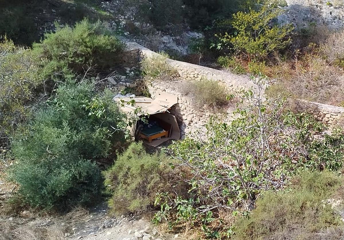 Precarious housing in Alicante.