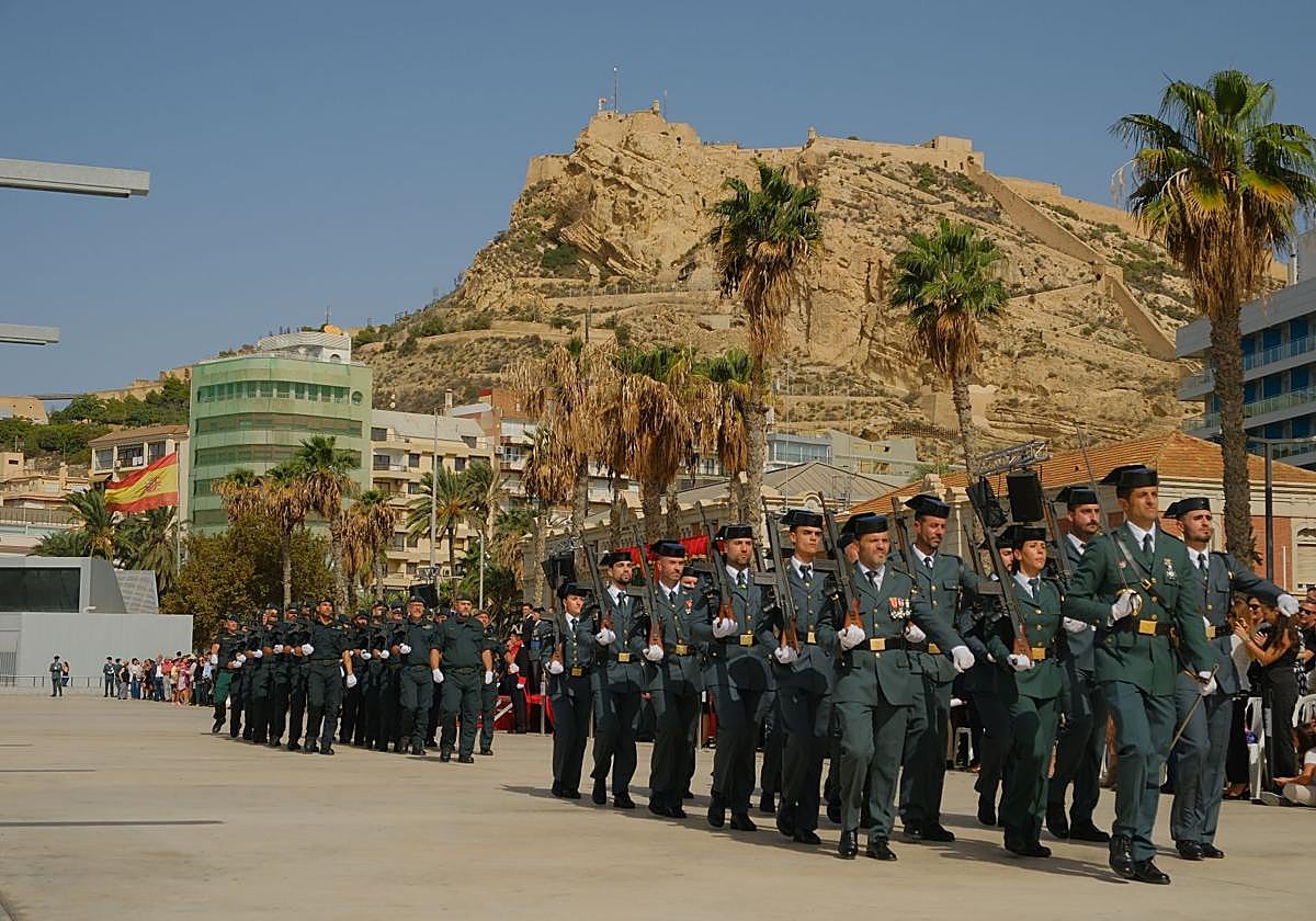La Guardia Civil de Alicante celebra el día de la Hispanidad