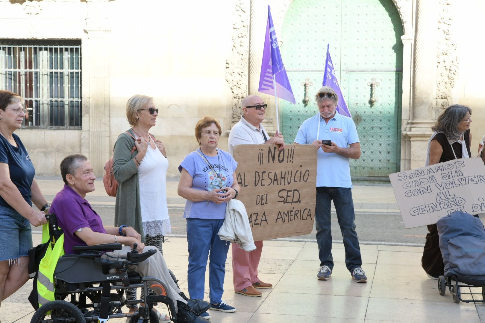 La plantilla de limpieza del INSS denuncia retrasos en el pago de sus nóminas