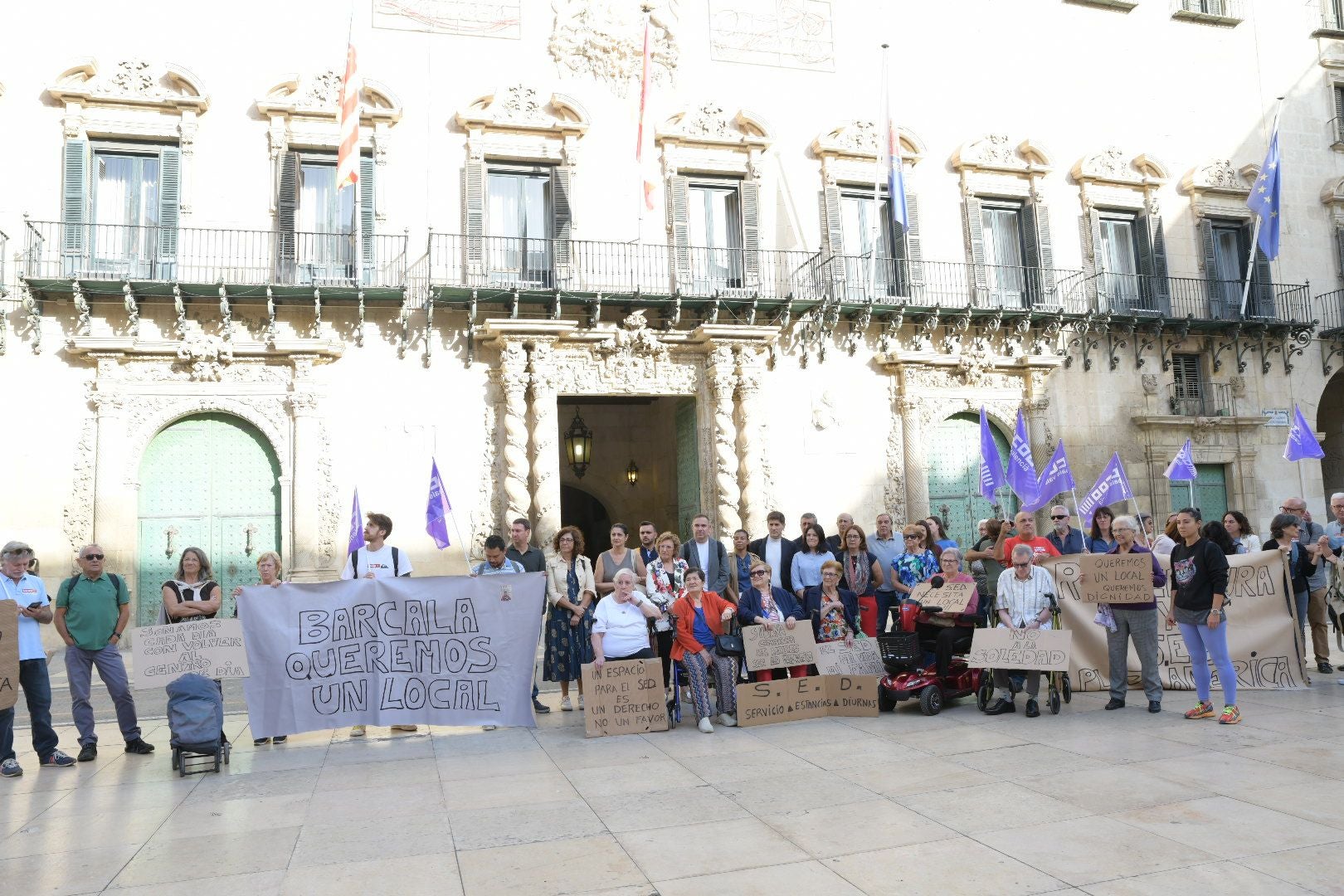 La plantilla de limpieza del INSS denuncia retrasos en el pago de sus nóminas