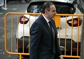 El exministro José Luis Ábalos, este miércoles, entrando a declarar en el Supremo.