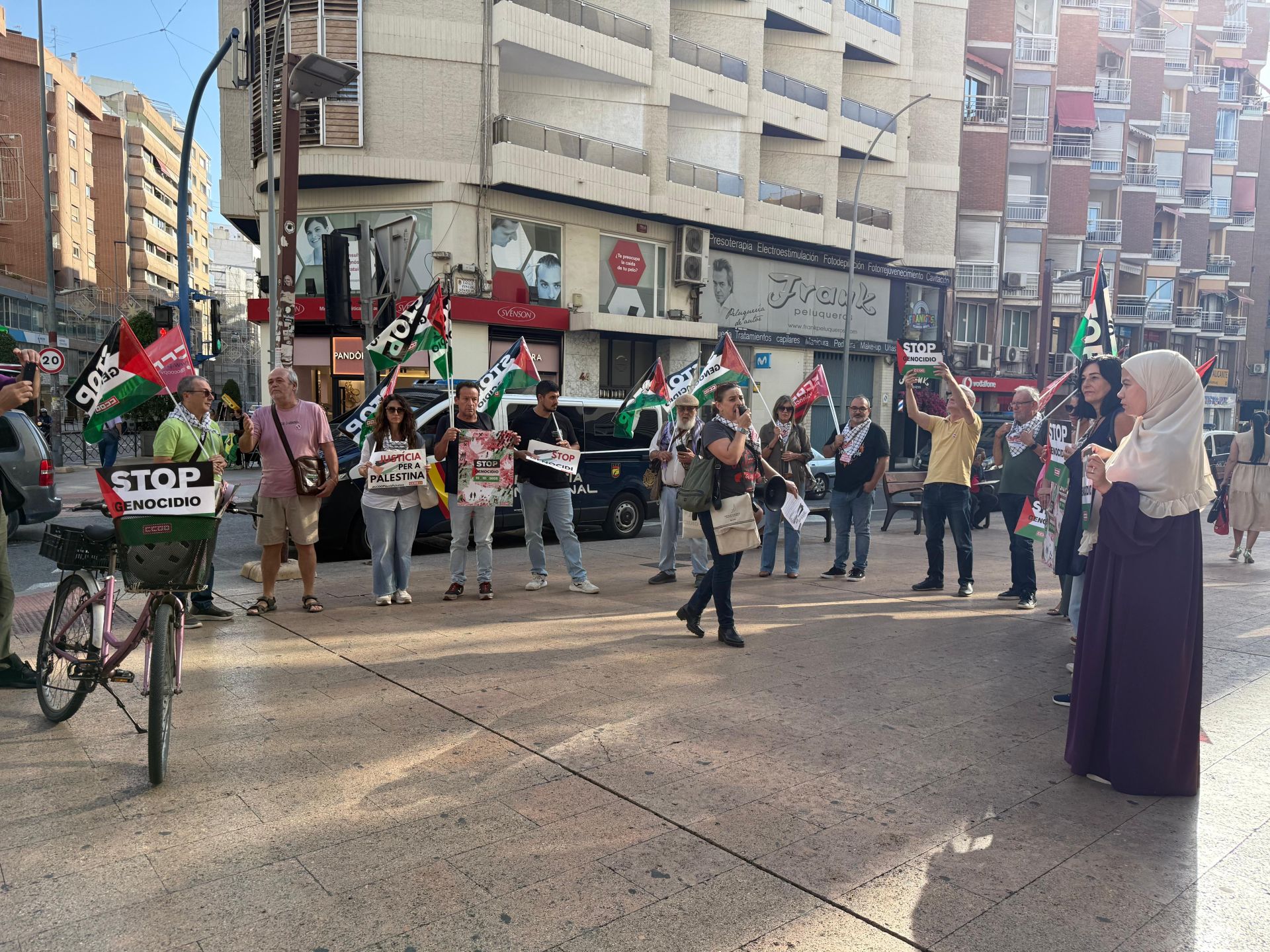 Concentración en Alicante convocada este miércoles con motivo de la huelga.