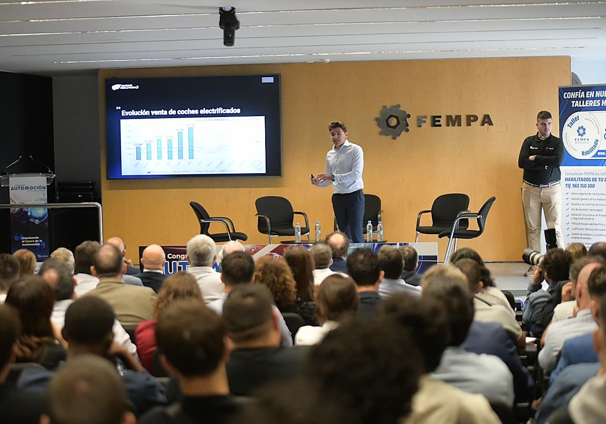 Así ha sido el primer Congreso de Automoción de la provincia