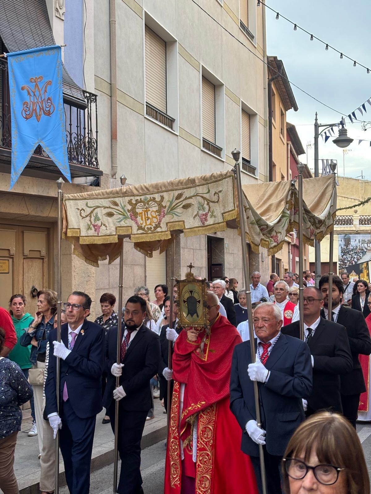 Histórico encuentro entre la Santa Faz y la Virgen de Loreto de Mutxamel