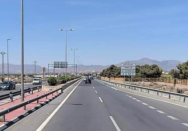 Kilómetro cero de la A-77a en Alicante, el tramo con más accidentes de España.