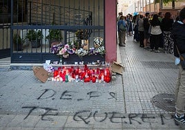 Reciente concentración por el suicidio de una chica víctima de bullying en Sevilla.