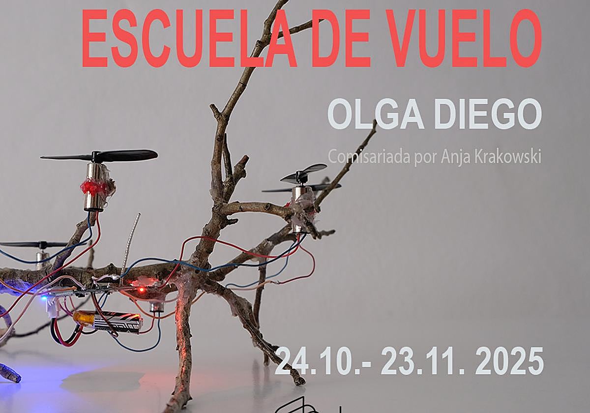 An Exhibition Transforms Espacio Séneca into a 'Flight School' Hangar