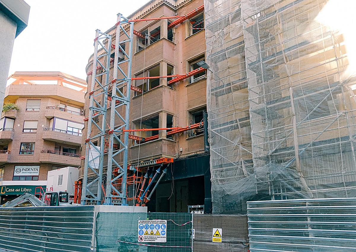 Imagen secundaria 1 - Vistas de las obras desde Maisonnave (1), General Lacy (2) y Poeta Vila y Blanco (3).