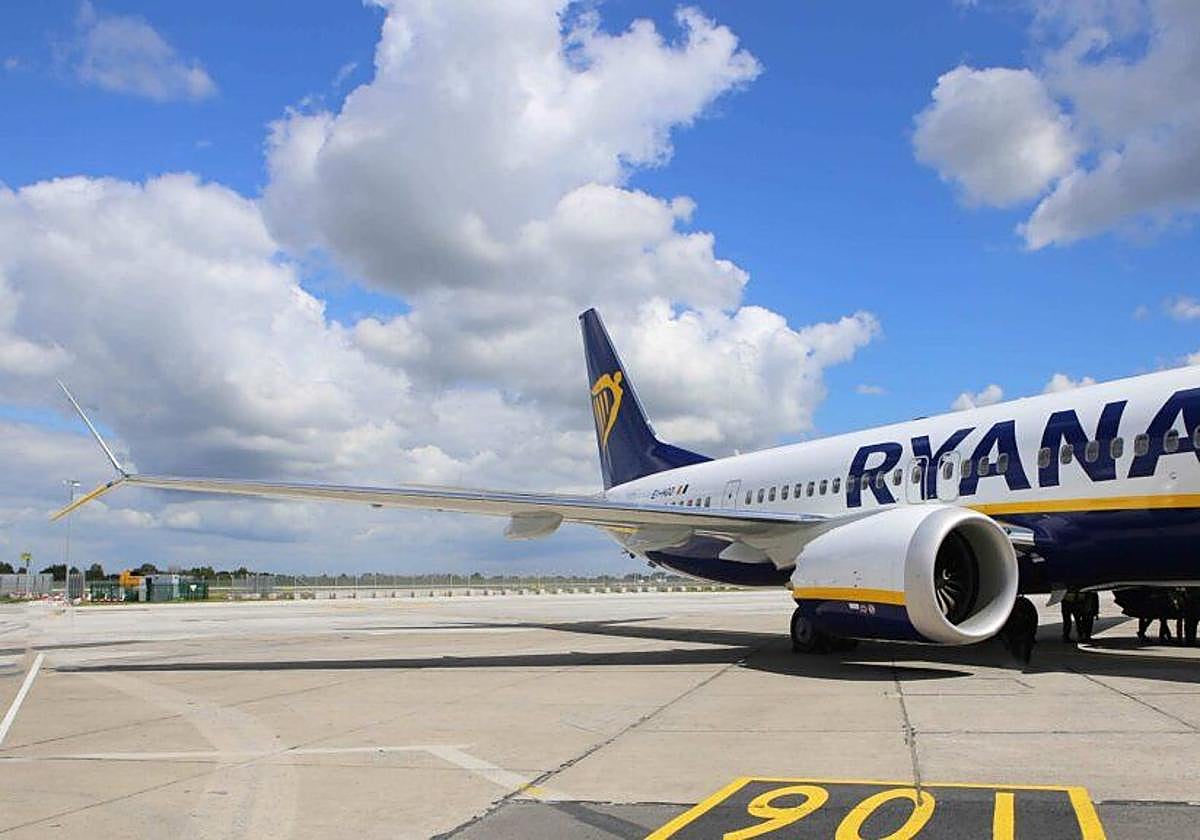 Imagen principal - Ryanair anuncia otra nueva ruta a Alemania desde el aeropuerto de Alicante-Elche