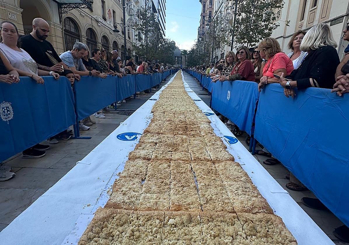 Giant 'coca de mollitas' in Alicante.