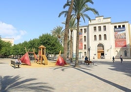 Recreación elaborada por IA de como podría ser la plaza de España peatonalizada.
