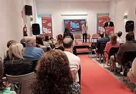 Momento de la IV Feria FP Dual PYMEs 2025 celebrada en Villena.