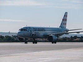 Avión de Air Brussels, del Grupo Lufthansa.