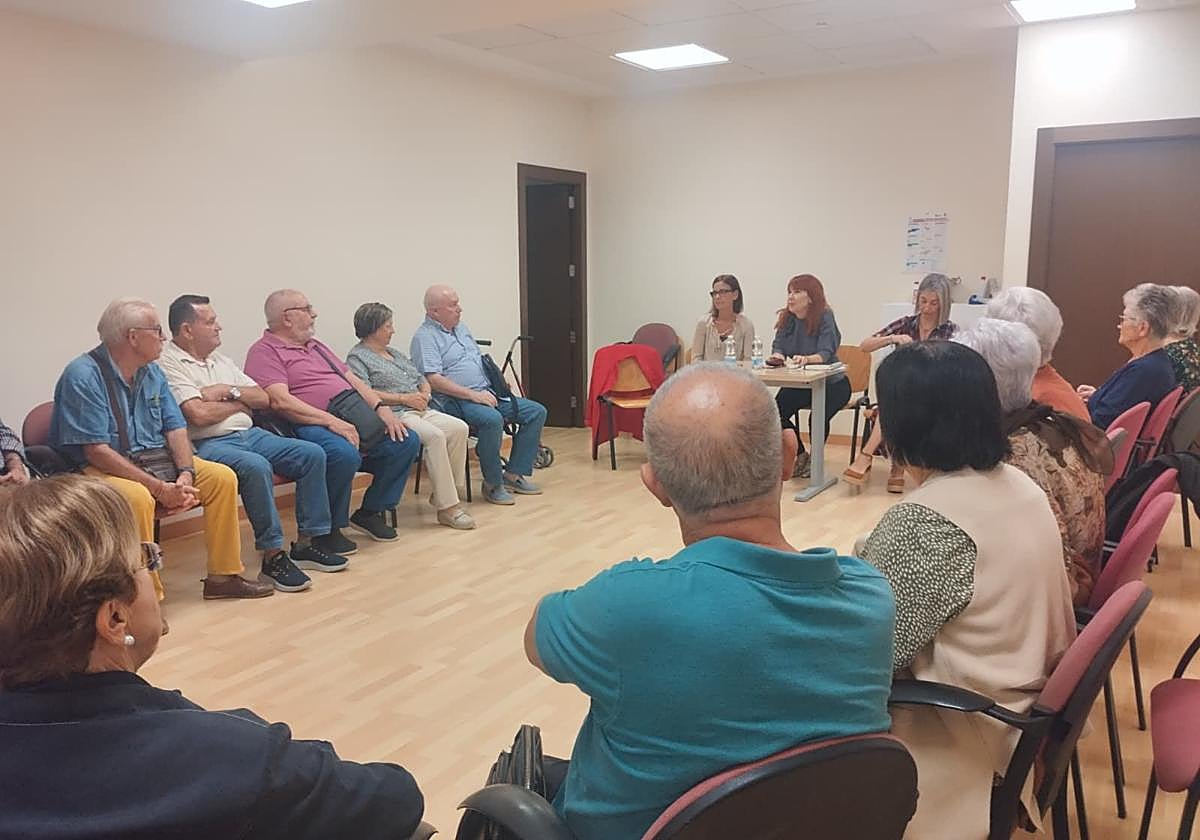 Meeting of Social Welfare with the presidents of senior centres.