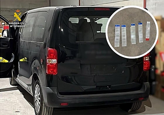 Uno de los vehículos recuperados por la Guardia Civil.