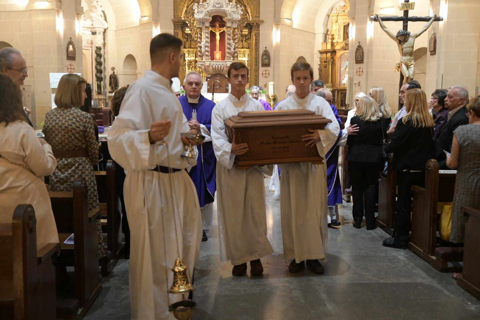 Los restos del médico Pedro Herrero ya reposan en la Capilla de la Buena Muerte de Alicante
