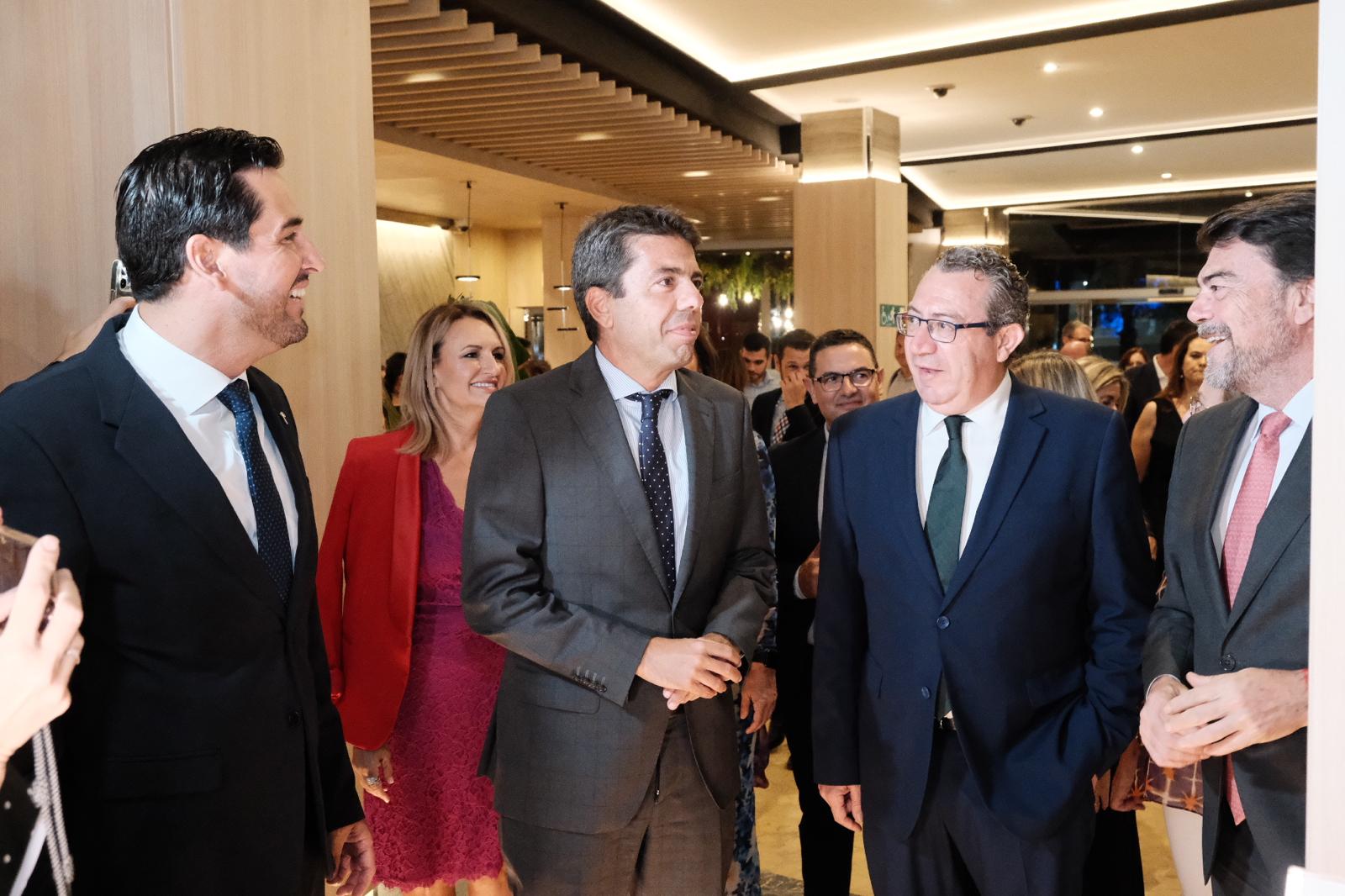 Una brillante carrera política arrasada en una sola tarde