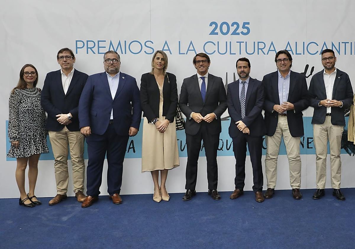 La Diputación reconoce el talento cultural alicantino en los Premios Miguel Hernández