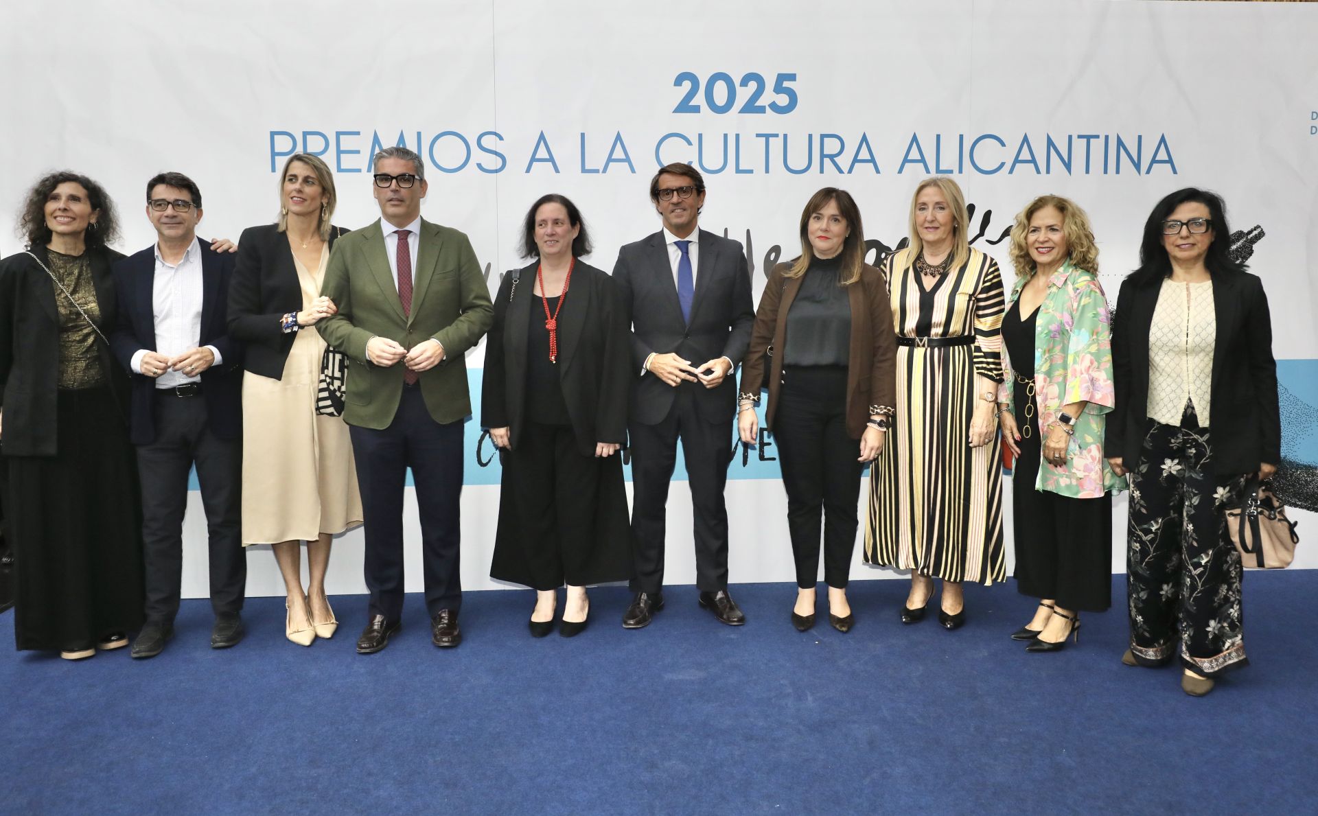 La Diputación reconoce el talento cultural alicantino en los Premios Miguel Hernández