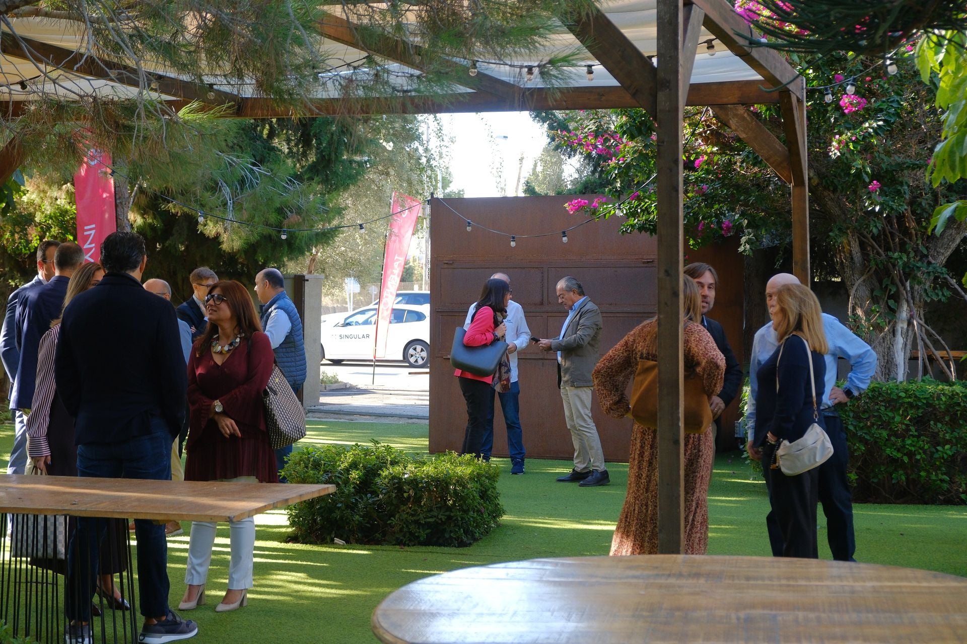 El doctor Enrique de Madaria participa en el ciclo de conferencias circulares del Cámara Business Club