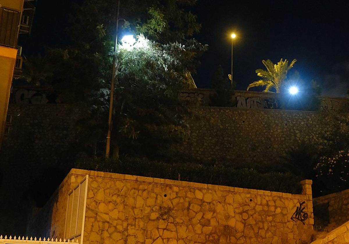 Cornisa donde fue rescatado el chico de 16 años.