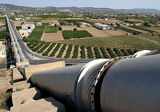 Acueducto que se realizó para el trasvase del río Tajo al río Segura