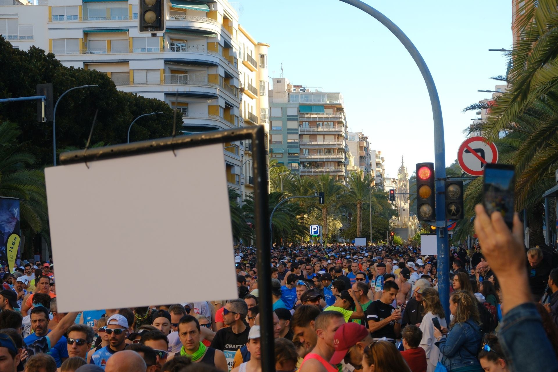La Carrera del Mediterráneo reúne a 5.000 atletas y abre el mes del gran deporte en Alicante