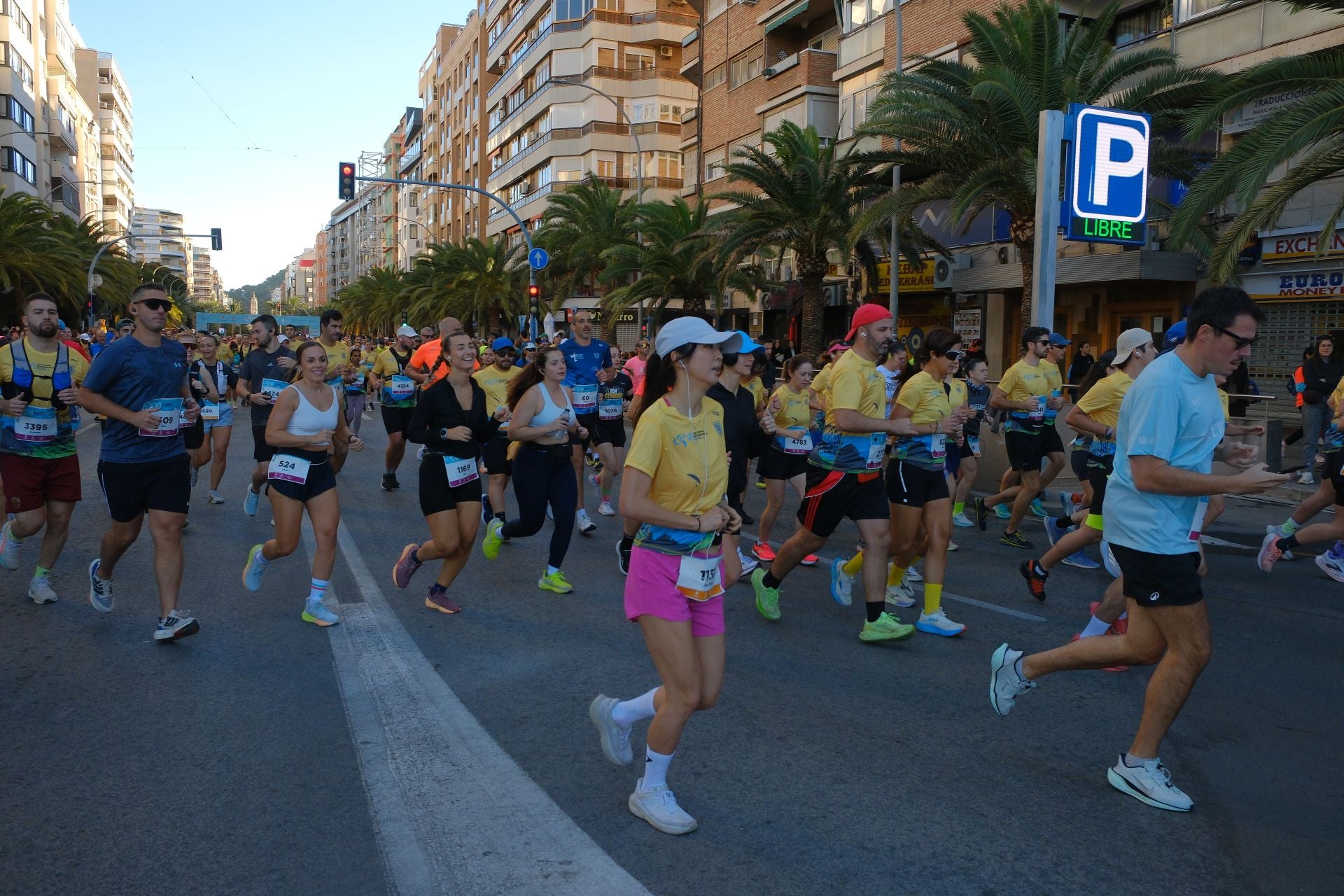La Carrera del Mediterráneo reúne a 5.000 atletas y abre el mes del gran deporte en Alicante