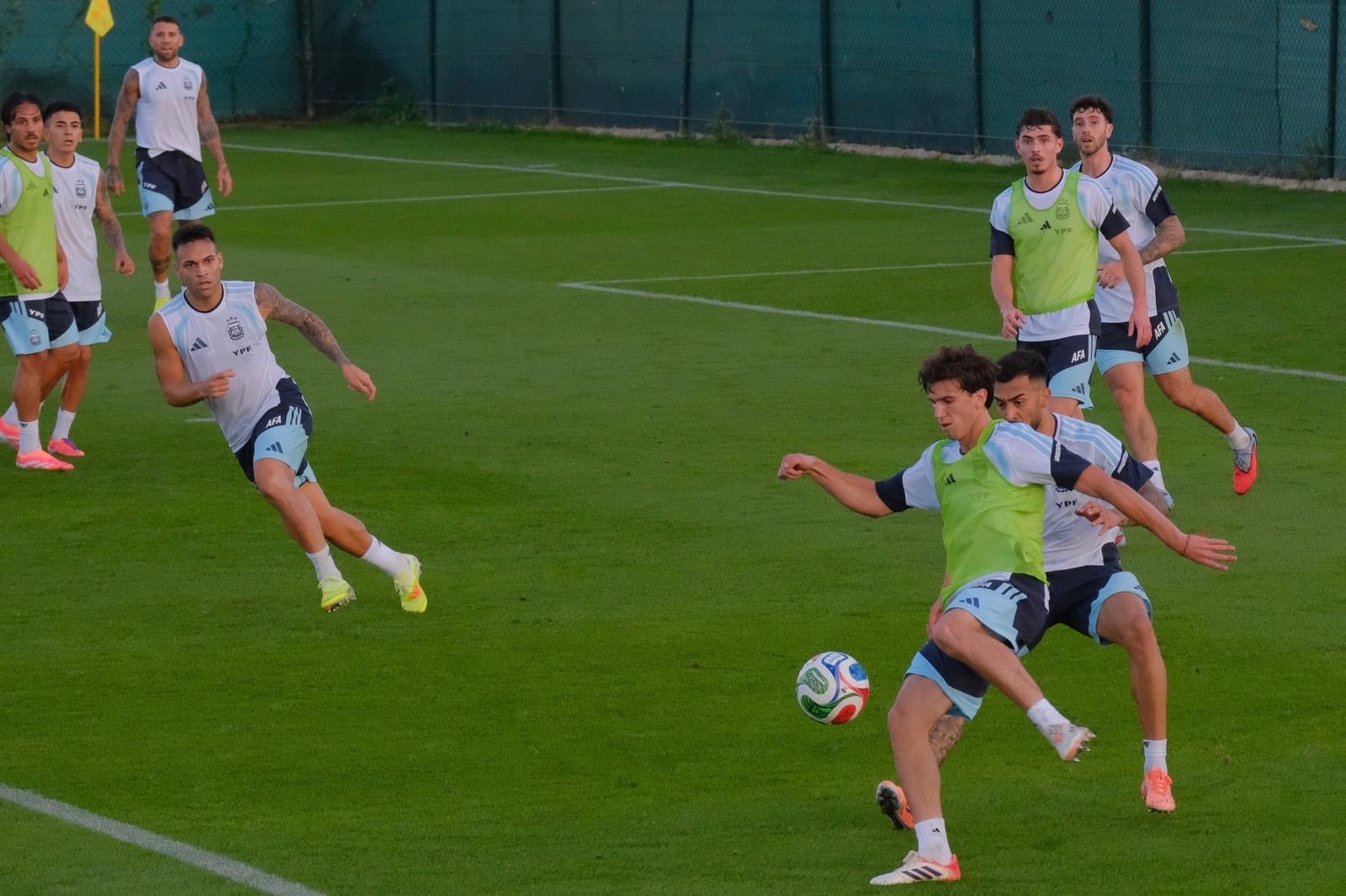 El segundo entrenamiento de la Selección argentina en la provincia de Alicante, en imágenes