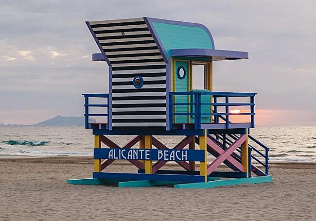 Lifeguard post by Antonyo Marest.