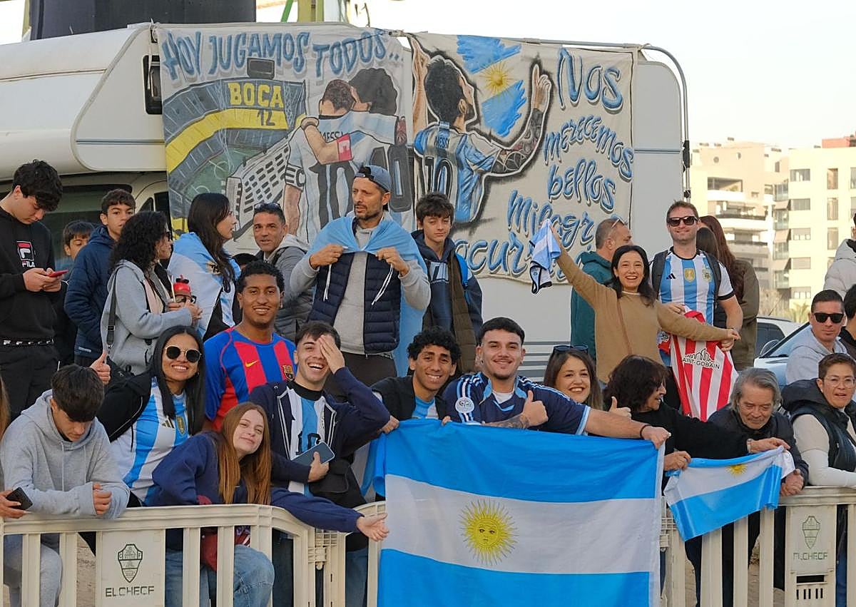 Imagen secundaria 1 - Imágenes del entrenamiento.