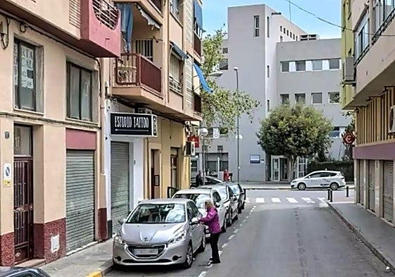 Una de las calles afectadas por los cortes de luz en el barrio La Florida.