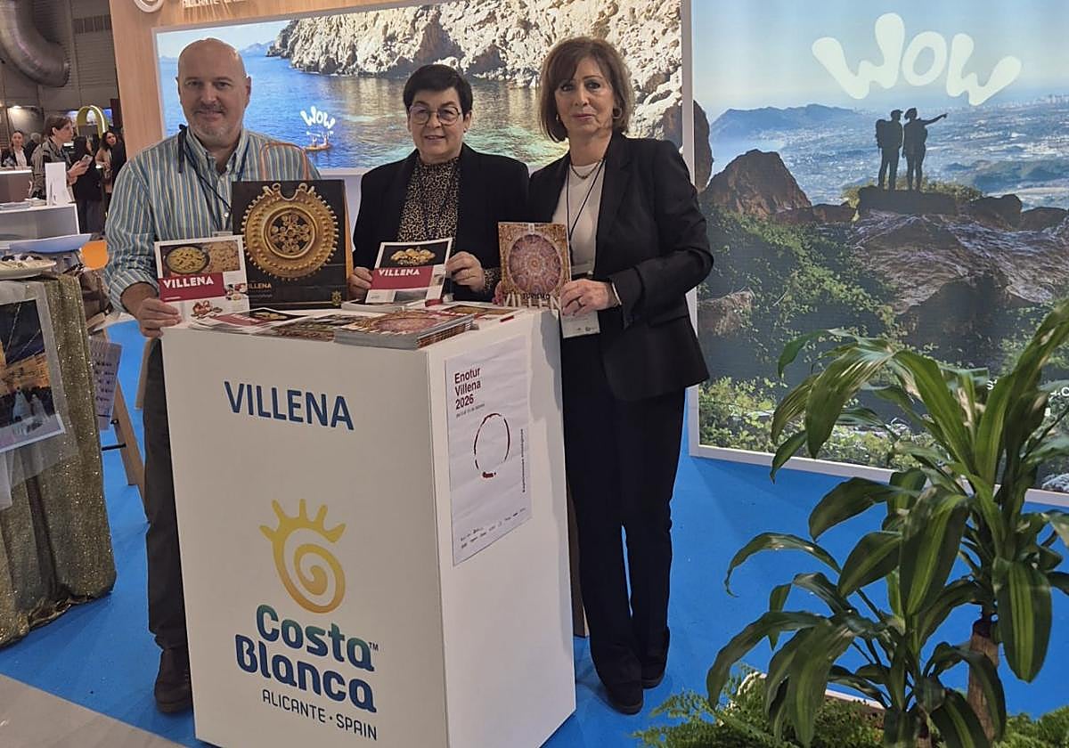 Delegación villenera en la Feria Internacional de Turismo celebrada en Valladolid.