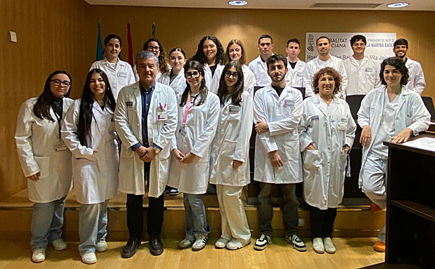 Acto de bienvenida a los alumnos de Medicina en Hospital Mare de Déu dels Lliris de Alcoi.