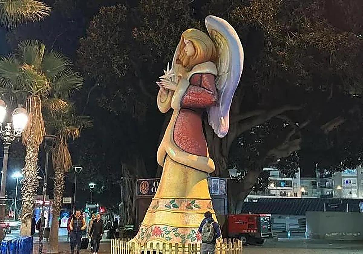 Uno de los ángeles de la Navidad en Renfe.