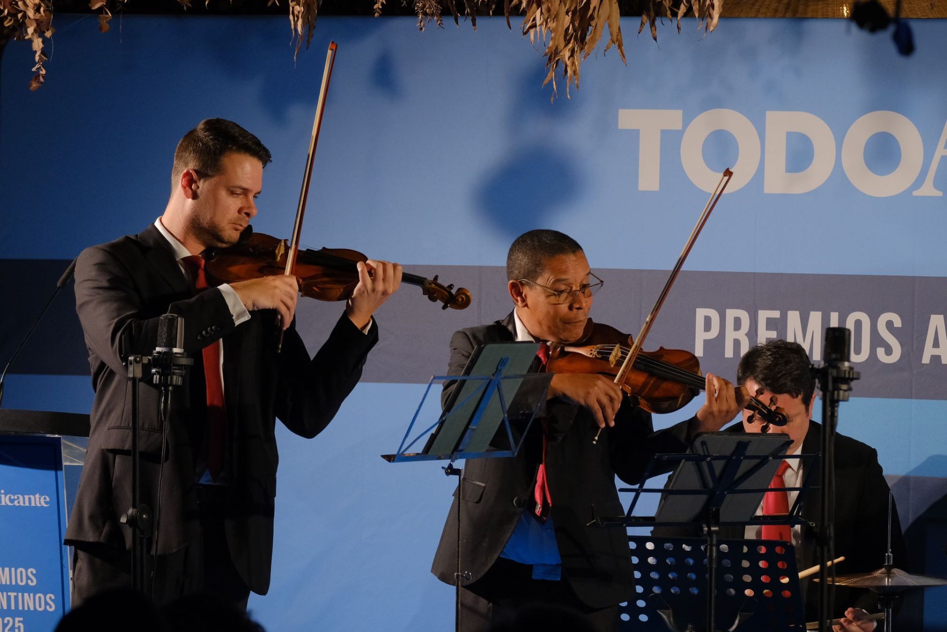 Alicante brilla: así ha sido la gran noche de los Premios Alicantinos