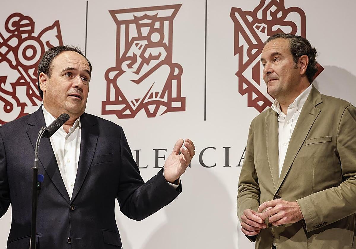 Juanfran Pérez Llorca y Nando Pastor, este miércoles en Les Corts.