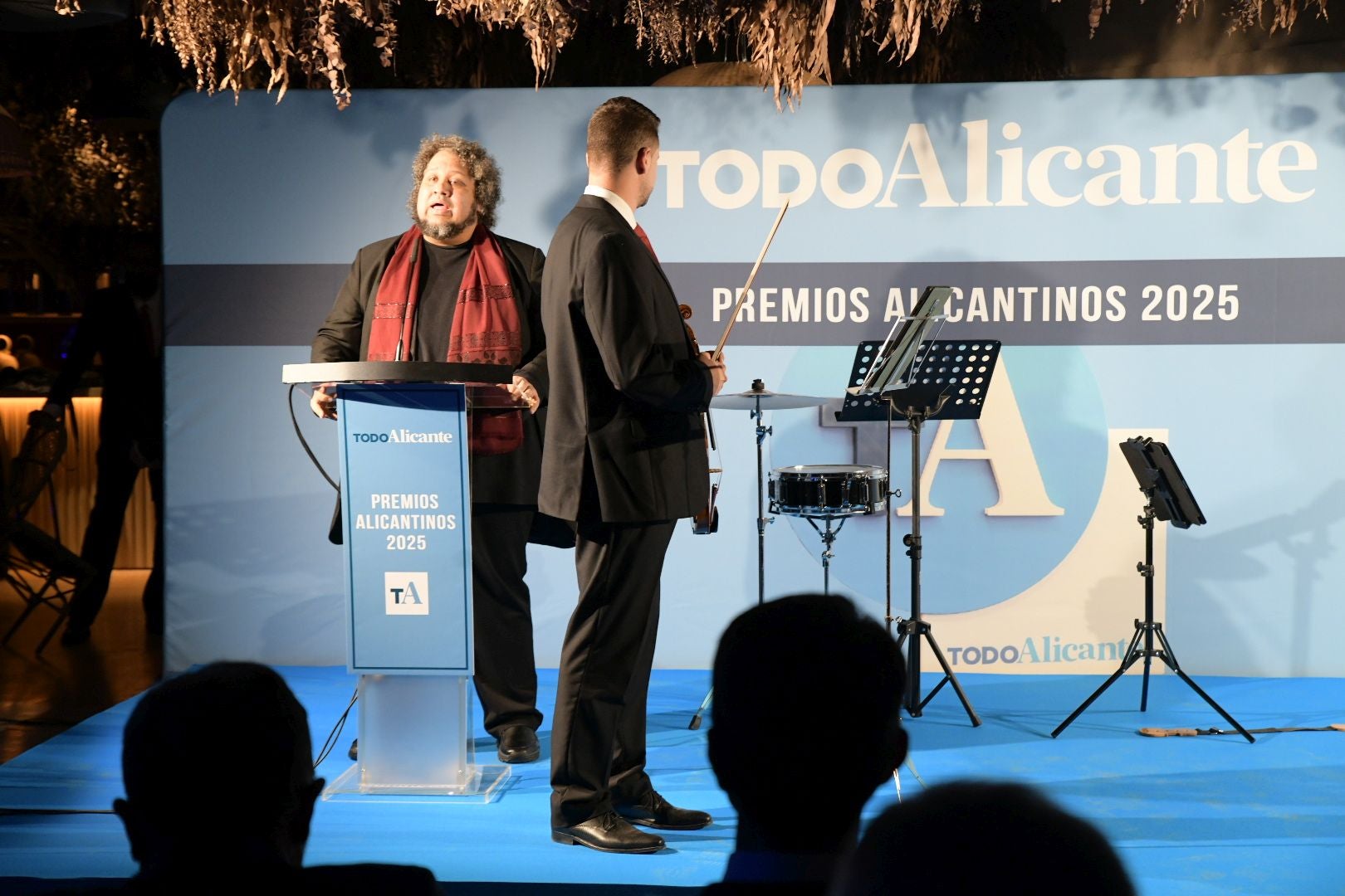 Alicante brilla: así ha sido la gran noche de los Premios Alicantinos