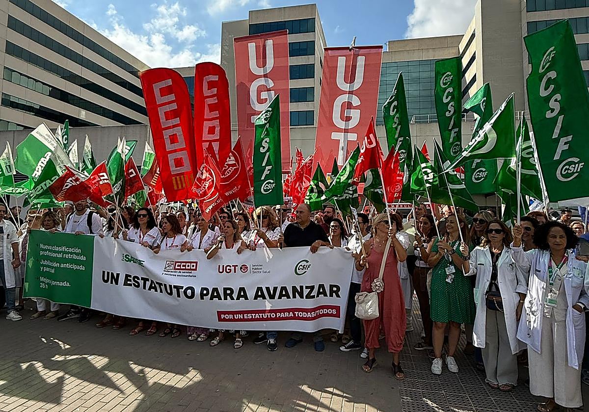 Imagen de archivo de una protesta promovida por sindicatos de sanidad.