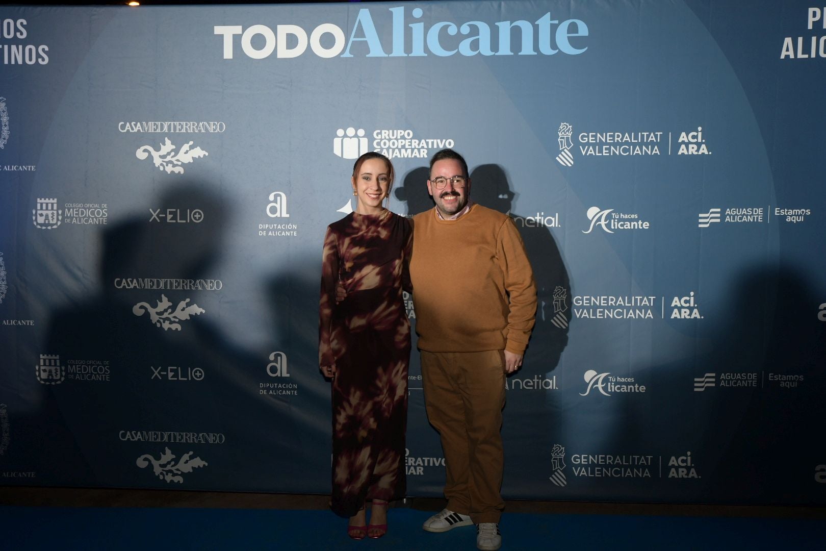 Búscate en el photocall de los Premios Alicantinos