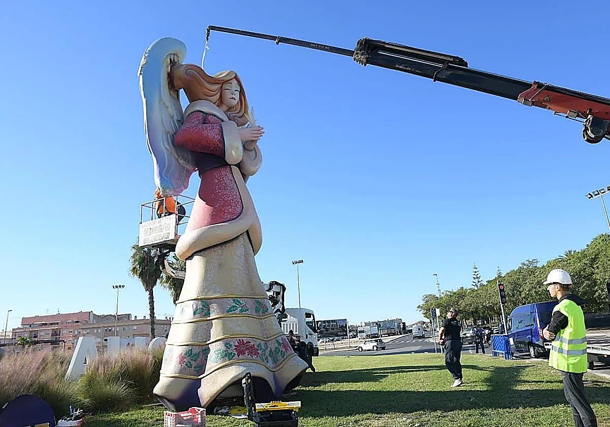 La llegada del ejército de ángeles custodios a Alicante.