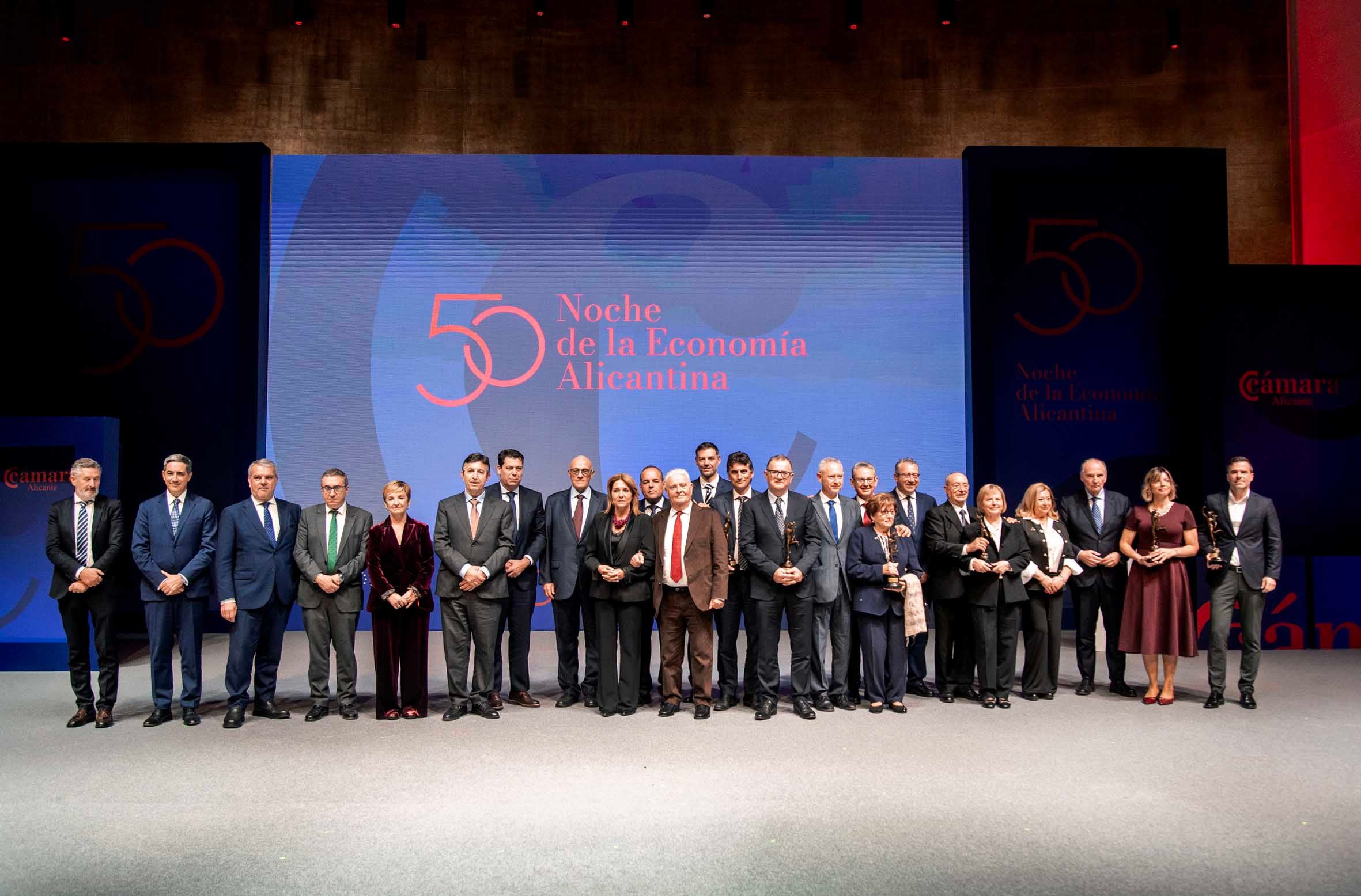 FOTOS | La Noche de la Economía Alicantina: medio siglo premiando el talento empresarial de la provincia